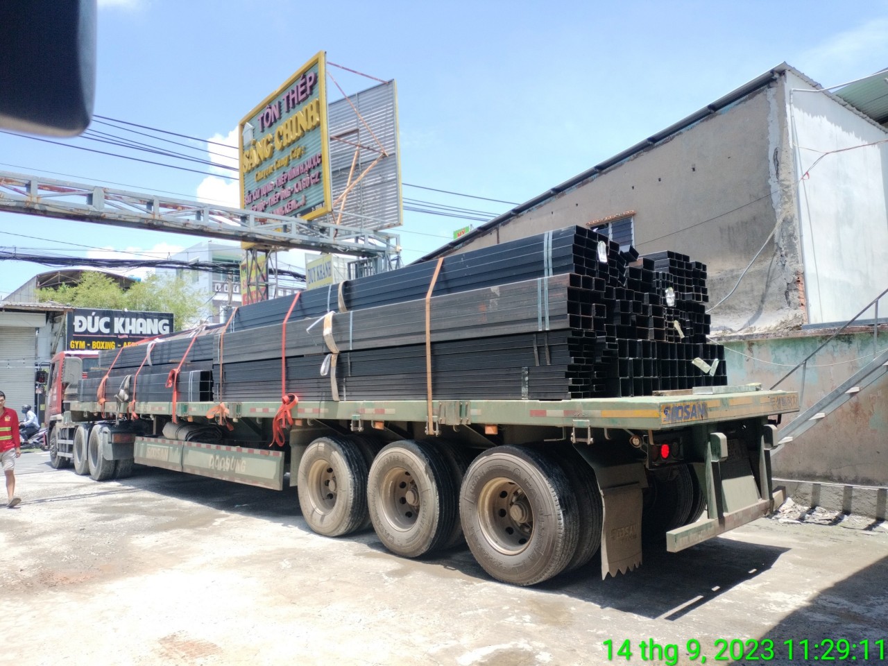 thep-hop-den-sang-chinh-5 thep hop den sang chinh 5 1