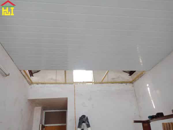 ton-ban-tran-nha-sang-chinh-1 Giá tôn bắn trần nhà