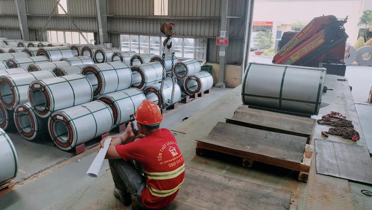 Tôn lạnh màu Hoa Sen 3 zem Tôn lạnh màu Hoa Sen 3 zem