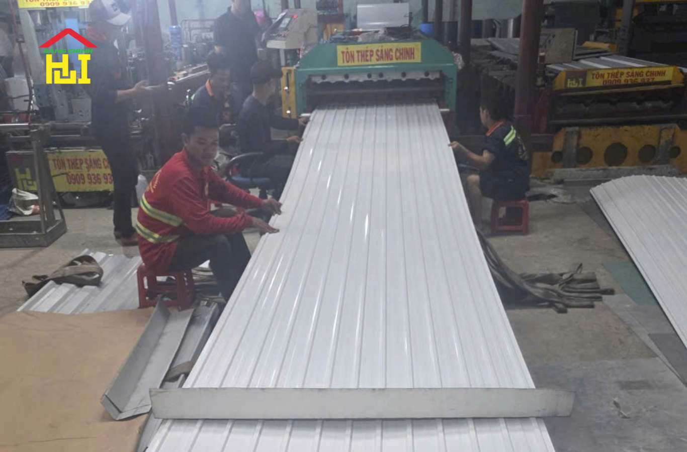 Dự án làm mái che bãi xe khu công nghiệp VSIP